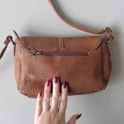 Crossbody cognac