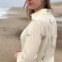 Skjorte DENISE med broderi str. S-XL