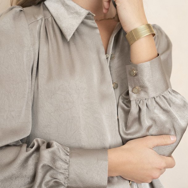 Kort skjorte MARY satin str. S-L