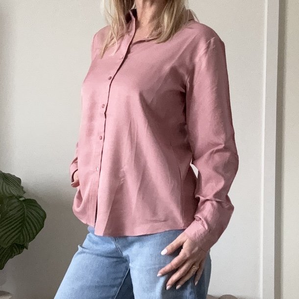 Skjorte pretty rose viskose miks str XS-XXL