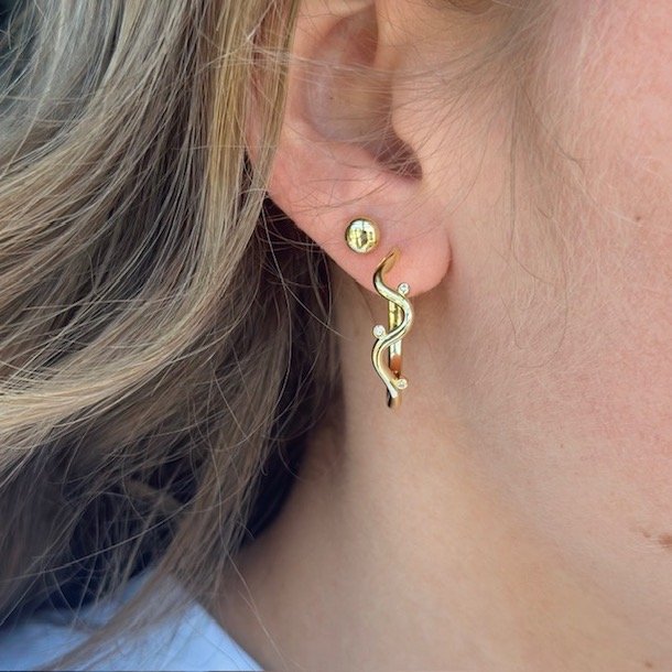 Hoops WAVY 25 mm Forgyldt slv