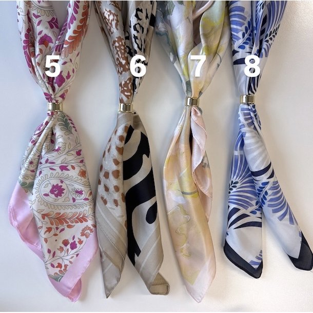 T�rkl�de med ring 