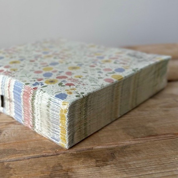 Serviet vilde blomster 3-lags papir 50 stk pr pakke