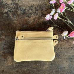 Classic Cow pung med 4 rum - skind lysegul