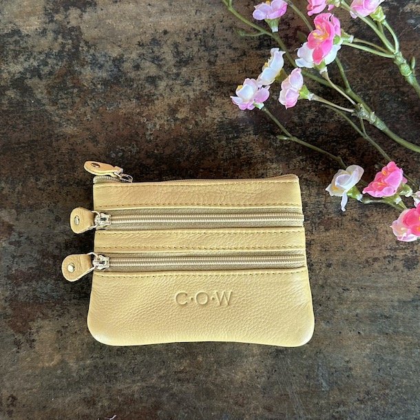 Classic Cow pung med 4 rum - skind lysegul