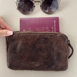 Laurel Urban clutch skind