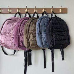 Rygsk mellem quiltede nylon