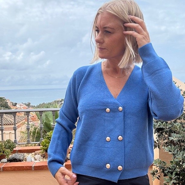 Kort cardigan med knapper 