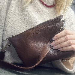 Riika crossbody - clutch Skind