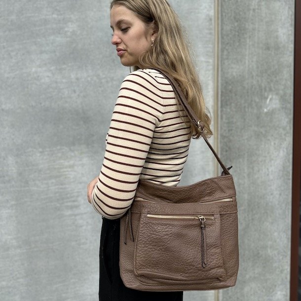 Crossbody medium 