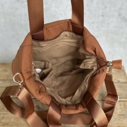 Crossbody shopper quiltede nylon