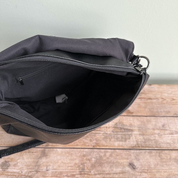 Stor Messenger Crossbody