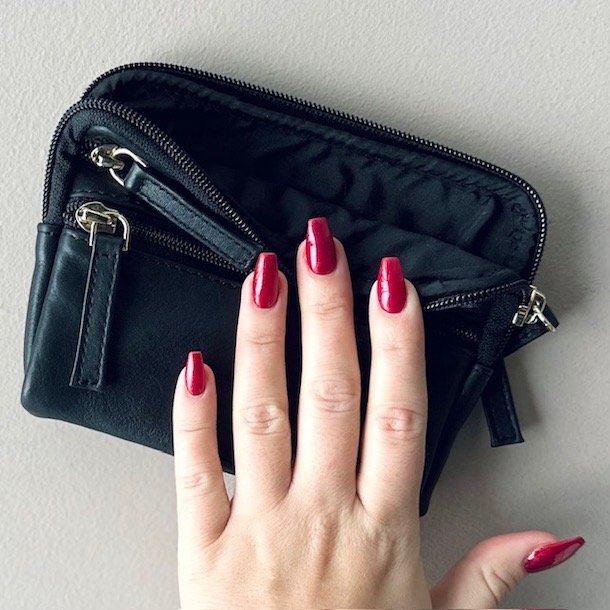 Stor pung til pas cow sort Skind