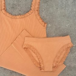 St med FRIDA long top og FELINE trusse microfiber