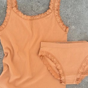 St med FRIDA long top og FELINE trusse microfiber