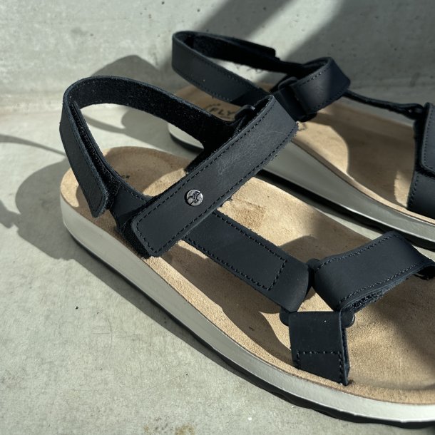 Fly Flot dame sandal sort nubuk