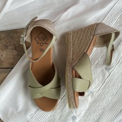 Sandal med kilehl i Yute Khaki skind str. 36-40