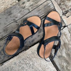 Sandal classic sort skind str. 36-41