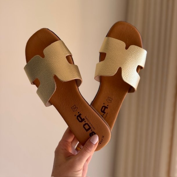 Sandal chic guld skind str 36-41