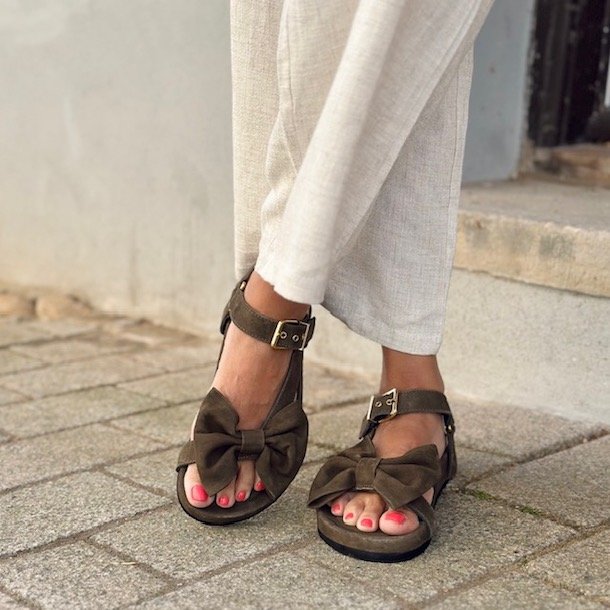 THE SUMMER BREEZE - SUEDE Sandal Army