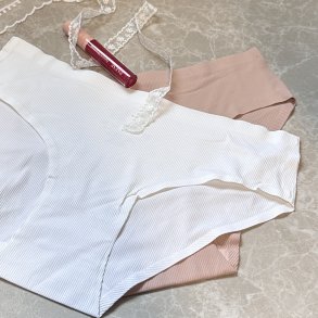 Trusse Seamless Moderne cut