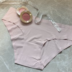 Trusse Seamless Moderne cut