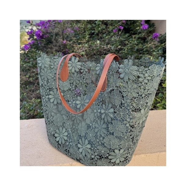 Shopper med blomstermotiver med rem