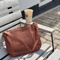 Skuldertaske flet skind