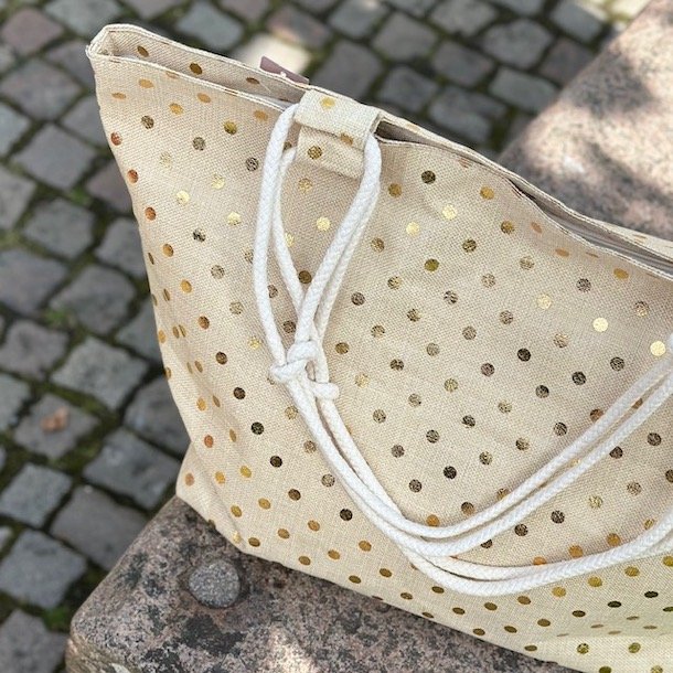 Mega shopper gold dot