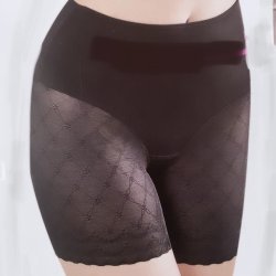 Shape shorts med blonde ben