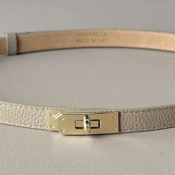 Justerbart blte skind