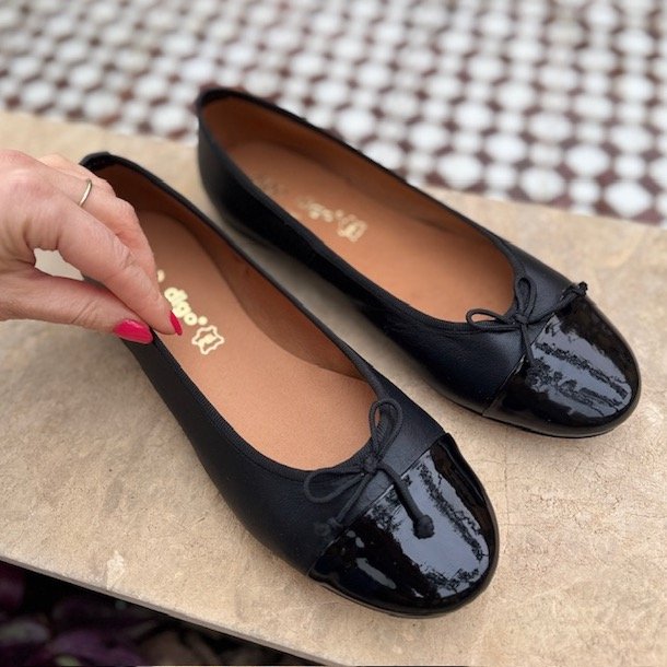 Ballerina BIBI sort skind 