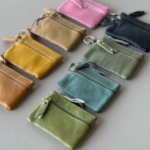 Lille pung med nglering skind