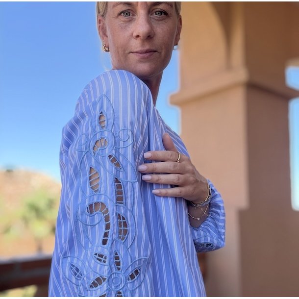 Skjorte Cille - bomulds miks str S-XL