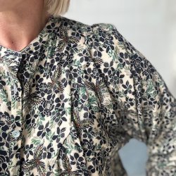 Bluse black rose viskose