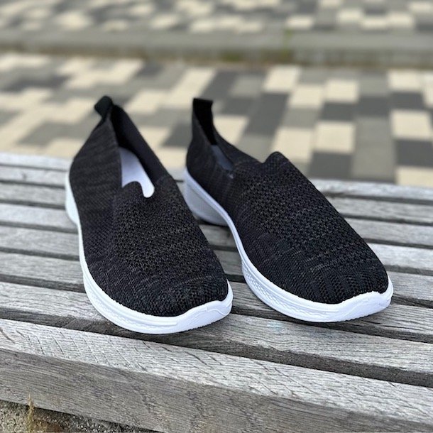 Sneakers I stof sort str. 36-41