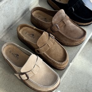 Slipper med sp�nde ruskind str. 36-41