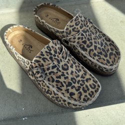 Slipper med sp�nde ruskind str. 36-41