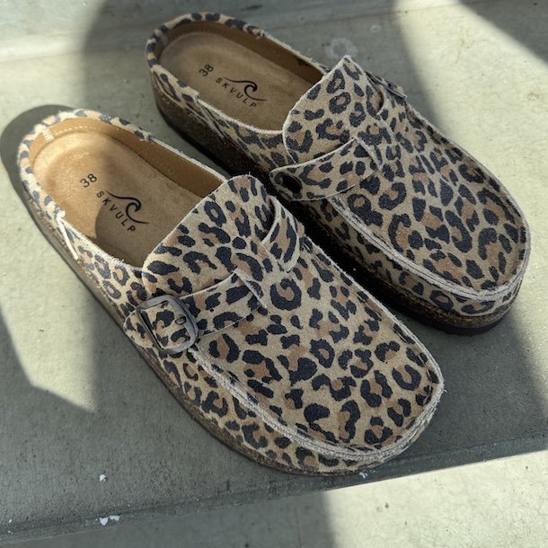 Slipper med sp�nde ruskind str. 36-41