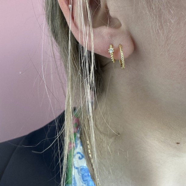 Juli hoops m. zirkonia forgyldt slv