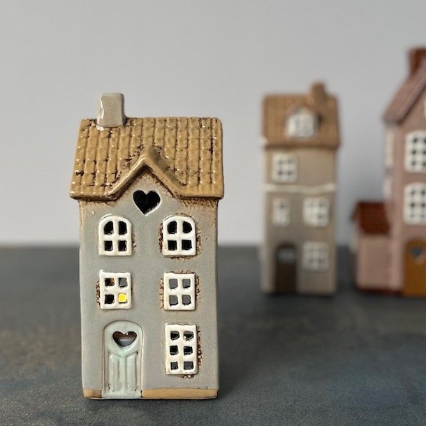 Hus fyrfadslys keramik