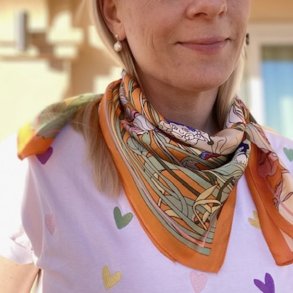 Kvadratisk Trklde orange satin