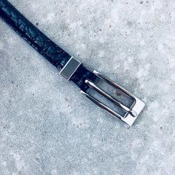 Smalt blte i sort med slv spnde lder croco