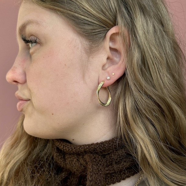 Hoops Twisted Lines 28 mm forgyldt slv