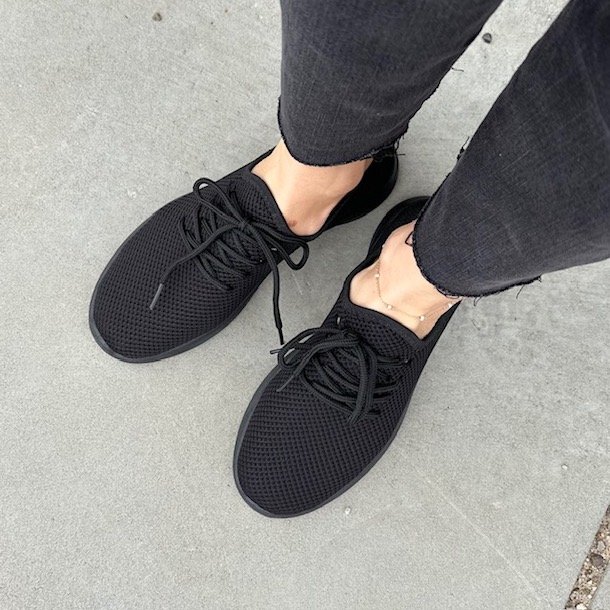 Sneakers I stof snrebnd sort str. 36-41