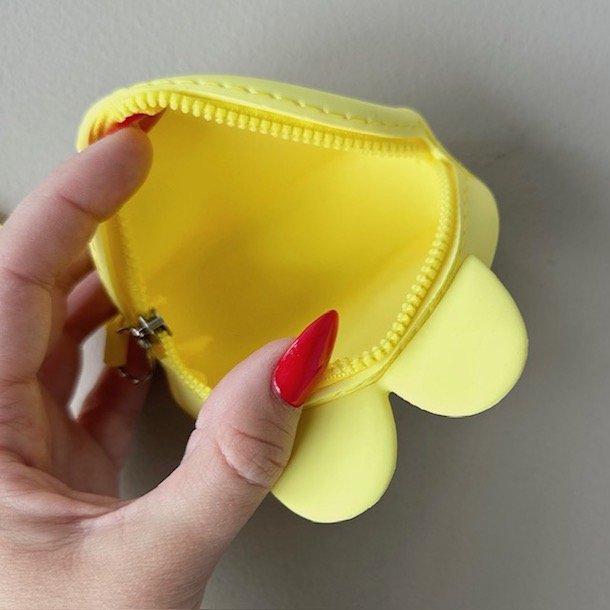 Brne pung kanin med briller