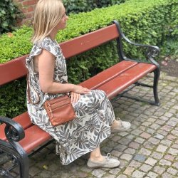 Kjole monstera viskose str. M-XXL