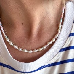 Spansk halskde med perler pastel