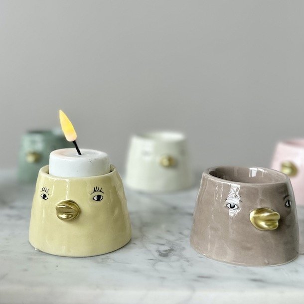 Fyrfadsstage ansigt med nb keramik