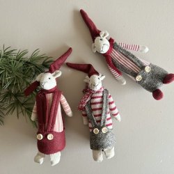 Jerry m/selebukser H15cm stof Red/grey mix